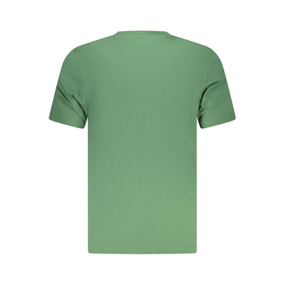 T-Shirt by Timberland for men in cotton green showcases a unassuming silhouette, artfully detailed with a refined and unassuming for a sophisticated, contemporary look.