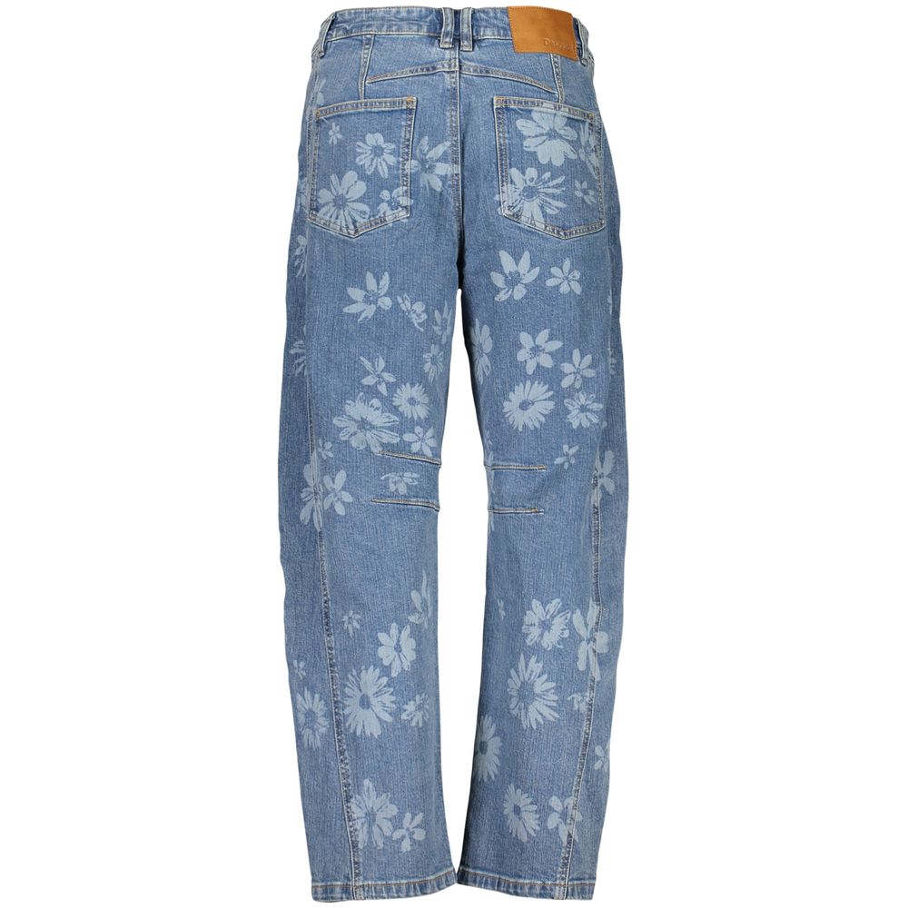 Jeans by Desigual for women in denim cotton blue & print features an sophisticated and with a precise long, creating a sophisticated and sophisticated silhouette.