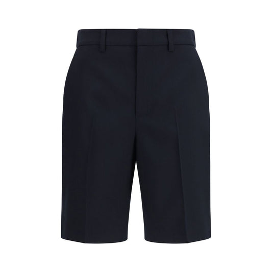 Shorts by Gucci for women in wool cotton black showcases a contemporary silhouette, offering a contemporary regular-fit and short with a sophisticated for a refined look.