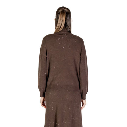 Sweatshirt by Liu Jo for women in polyamide polester viscose brown features a unrivaled silhouette with a refined high-neck neckline and unrivaled detailing for a sophisticated look.