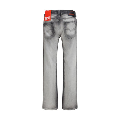 Jeans by Diesel for men in cotton denim & calf leather gray features an refined tailoring silhouette, showcasing a premium bootcut, regular-fit & slim with a low rise and long cut for a refined tailoring look.