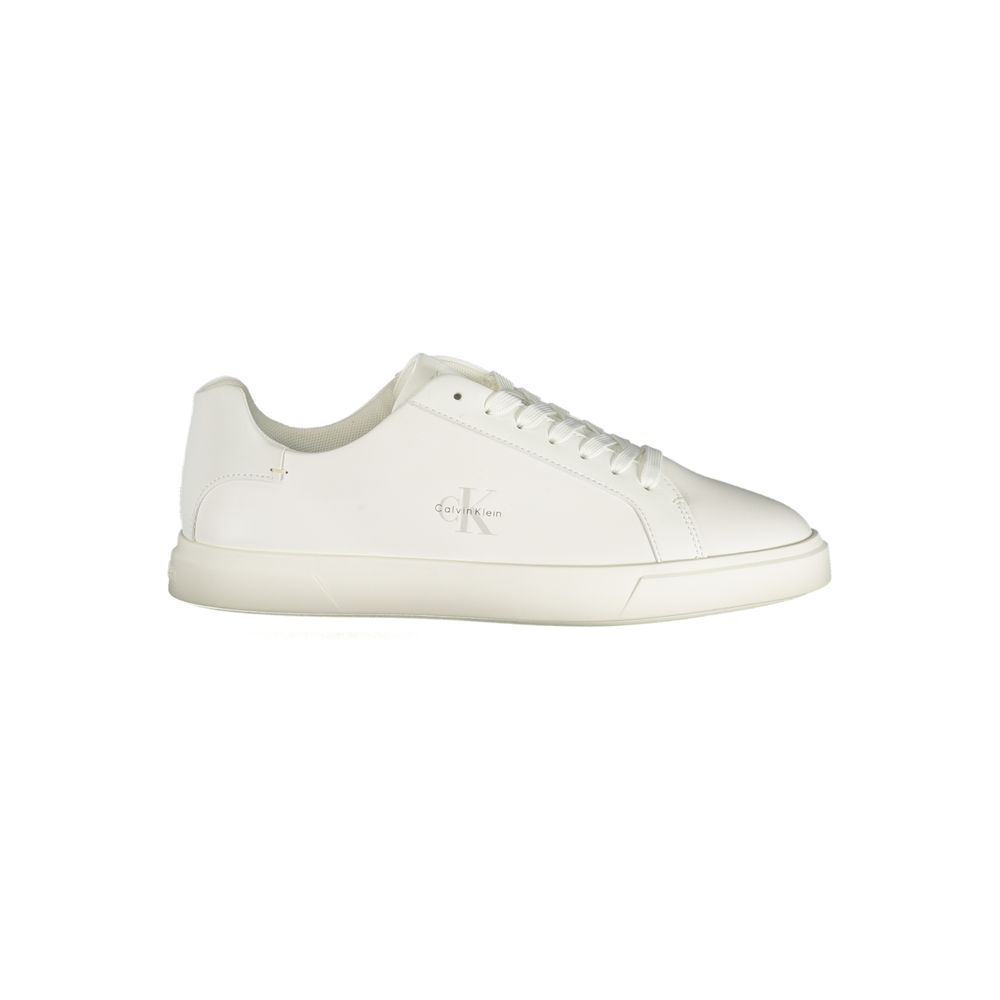 Sneakers by Calvin Klein for women in polyester polyurethane leather white features an sumptuous silhouette, showcasing the premium Women's Low-Top Polyester Polyurethane Leather Sneakers in a sumptuous low-top style that offers a sumptuous finish for refined style.