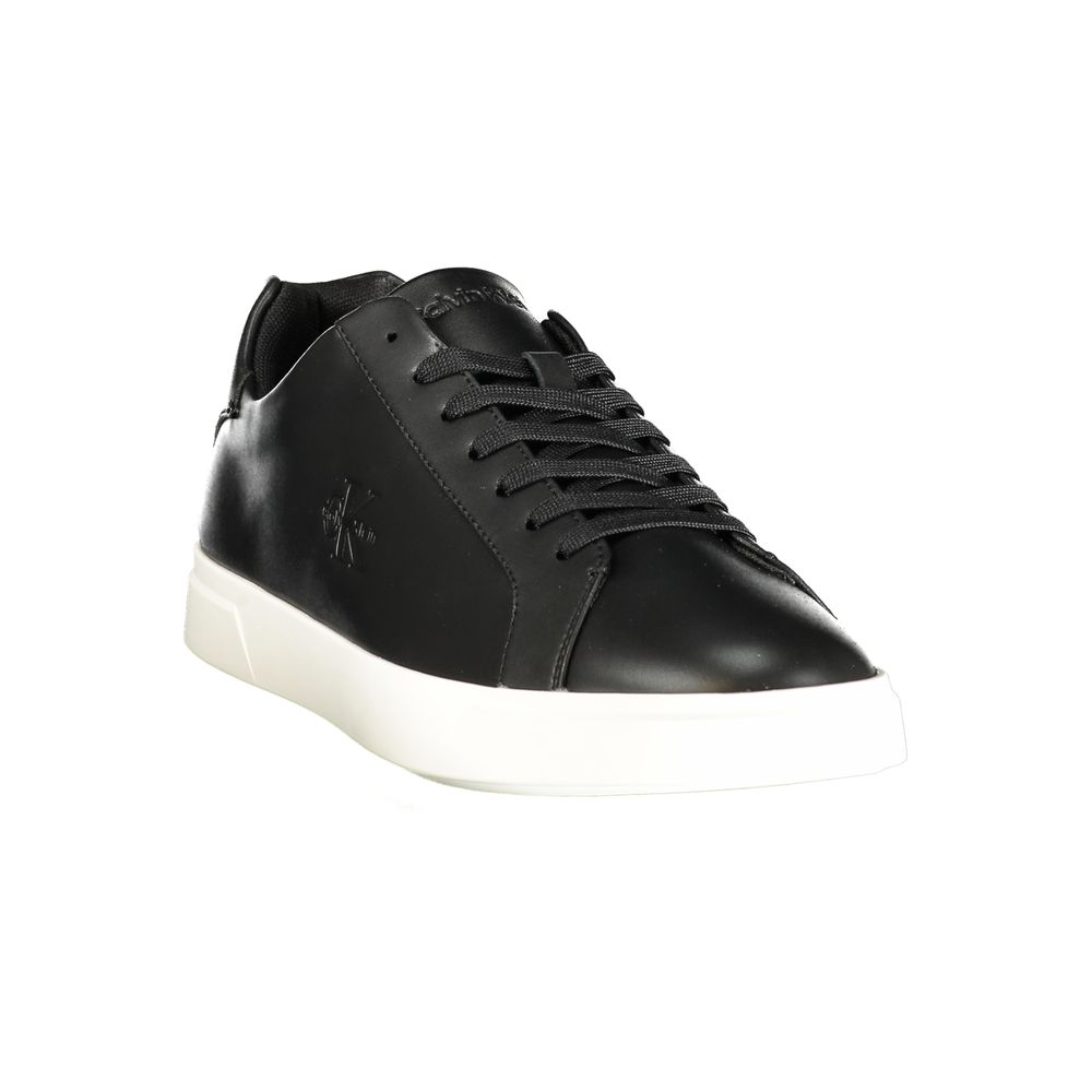 Sneakers by Calvin Klein for men in polyester polyurethane leather black features an sumptuous design from the Men's Low-Top Polyester Polyurethane Leather Sneakers collection, highlighting a sumptuous low-top style for a premium, high-fashion look.