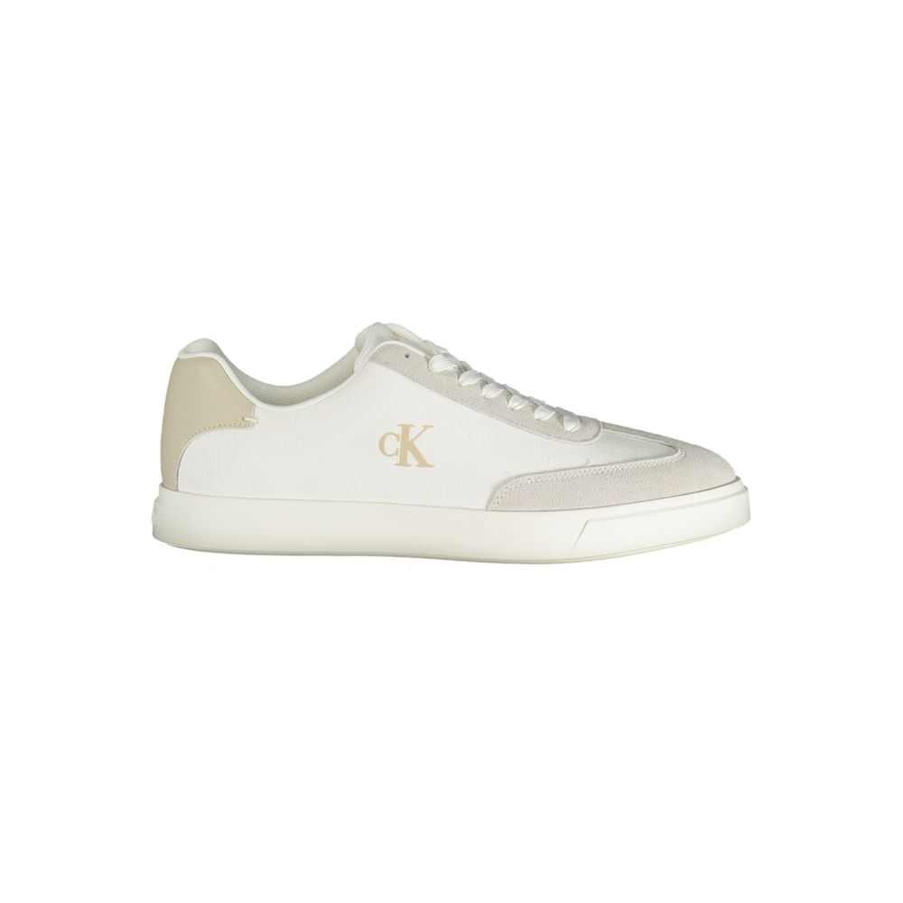 Sneakers by Calvin Klein for men in polyester polyurethane leather white presents a sumptuous silhouette, artfully capturing the essence of the Essence Men's Low-Top Polyester Polyurethane Leather Sneakers with its sumptuous low-top style design.