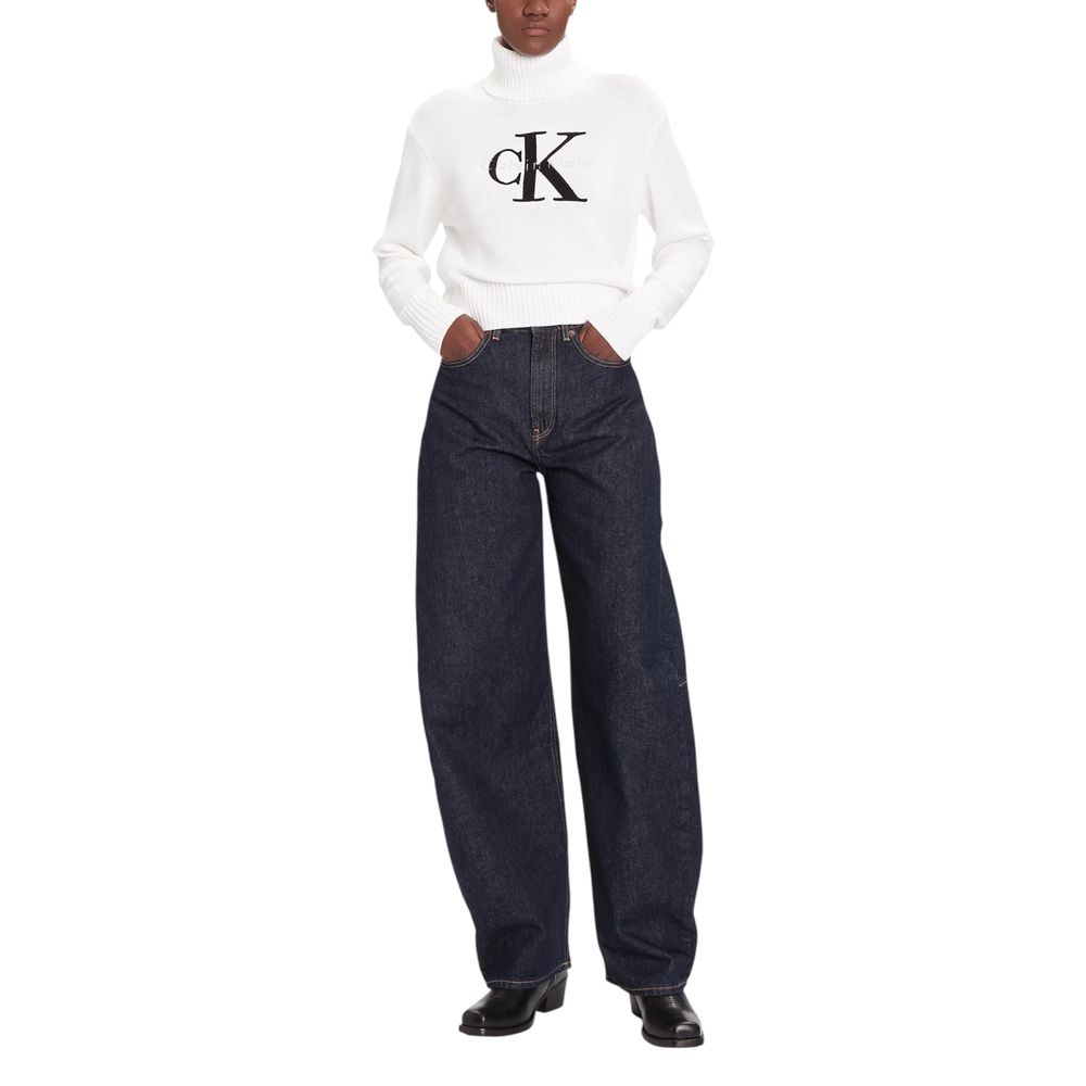 Sweater by Calvin Klein Jeans for women in cotton white features an tactile silhouette, showcasing a sophisticated turtle neckline and tactile for a refined finish.