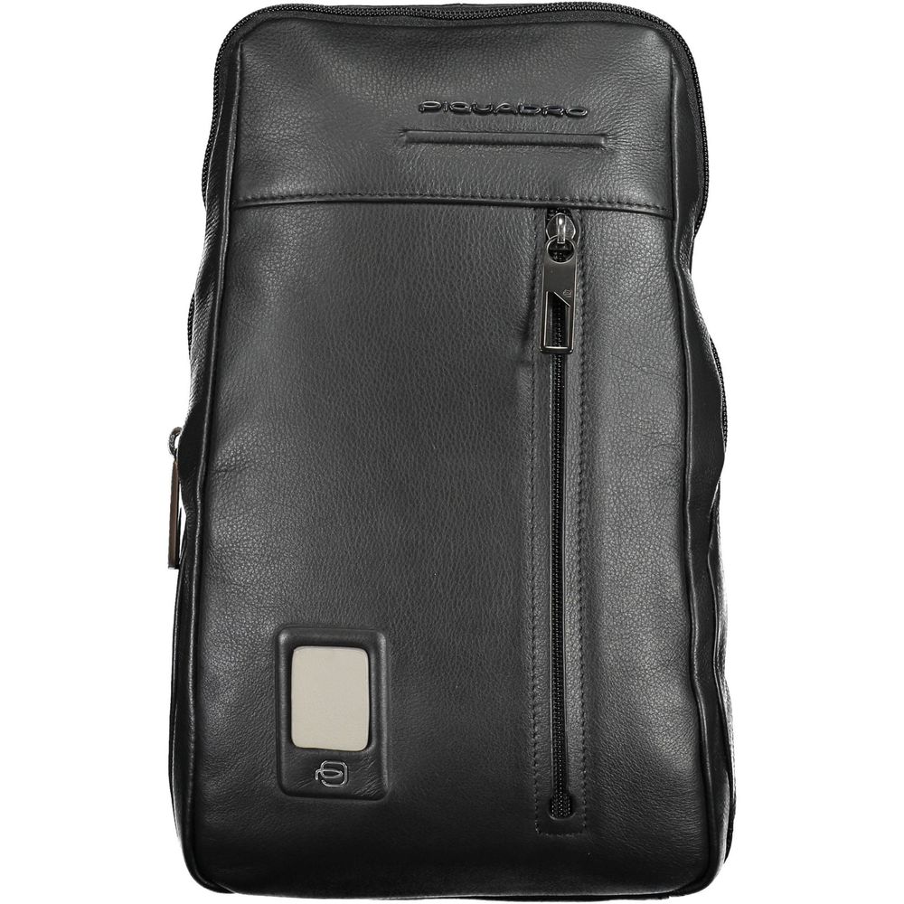 Shoulder Bag by Piquadro for men in leather black features a effortless sophistication silhouette, secured by a zipper with ample external-pockets, internal-pockets & laptop-compartment and versatile shoulder-strap for a effortless sophistication finish.