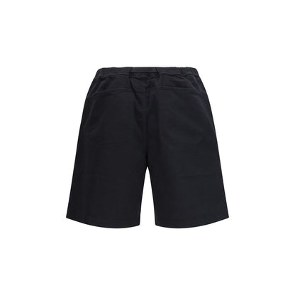 Bermuda Shorts by The North Face for men in stretch cotton black features an tailored silhouette, showcasing a tailored relaxed-fit, regular-fit & wide with a short and for a sophisticated look.
