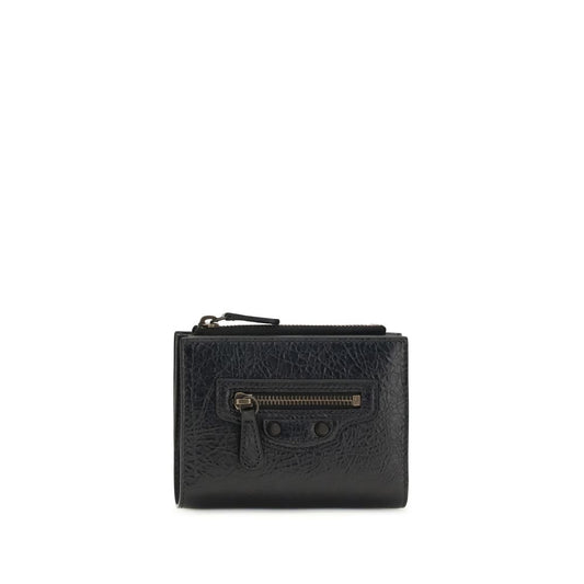 Cardholder Wallet by Balenciaga for women in lambskin leather black presents a refined silhouette, artfully capturing the essence of the Le City Lambskin Leather Cardholder Wallet design with sophisticated card-organization coin-purse for a refined look.