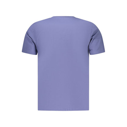 T-Shirt by Pepe Jeans for men in cotton blue showcases a dramatic silhouette, elegantly detailed with a dramatic and for a truly dramatic finish.