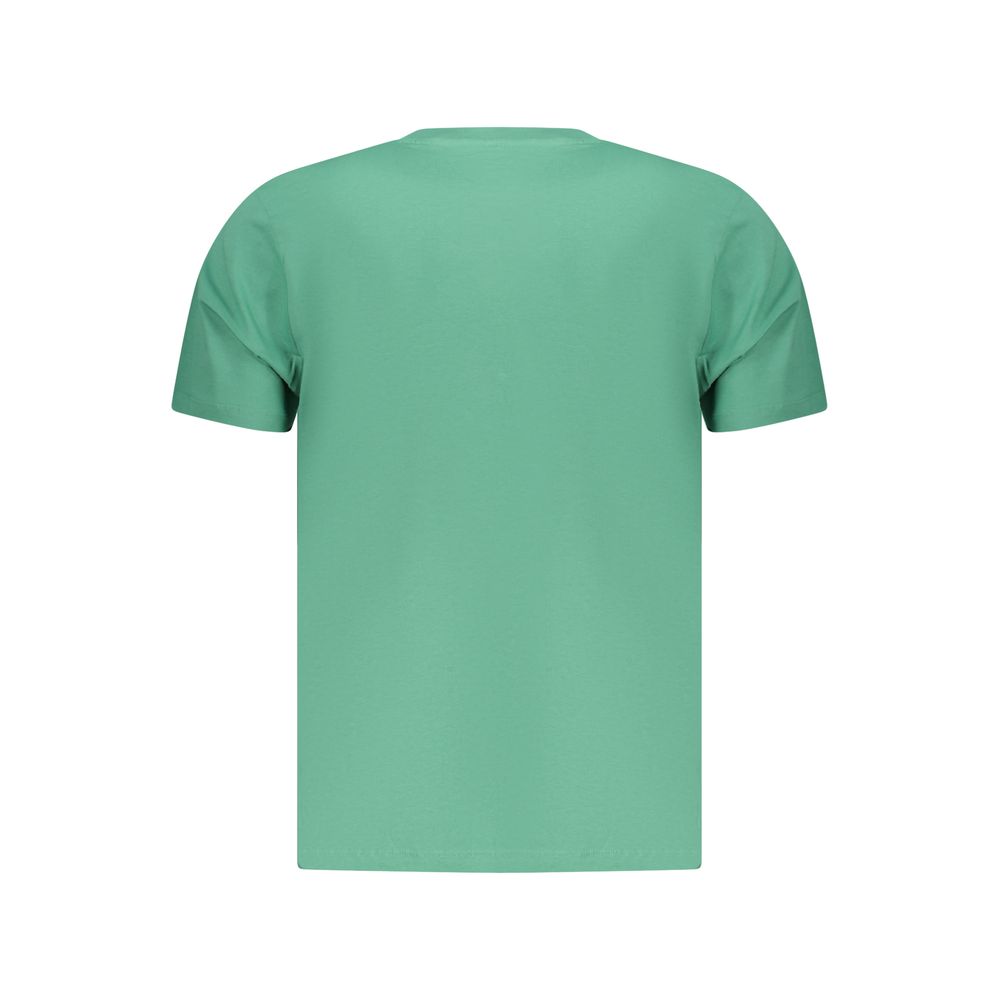 T-Shirt by Pepe Jeans for men in cotton green features an edgy silhouette, meticulously detailed with a sophisticated and for a truly edgy finish.