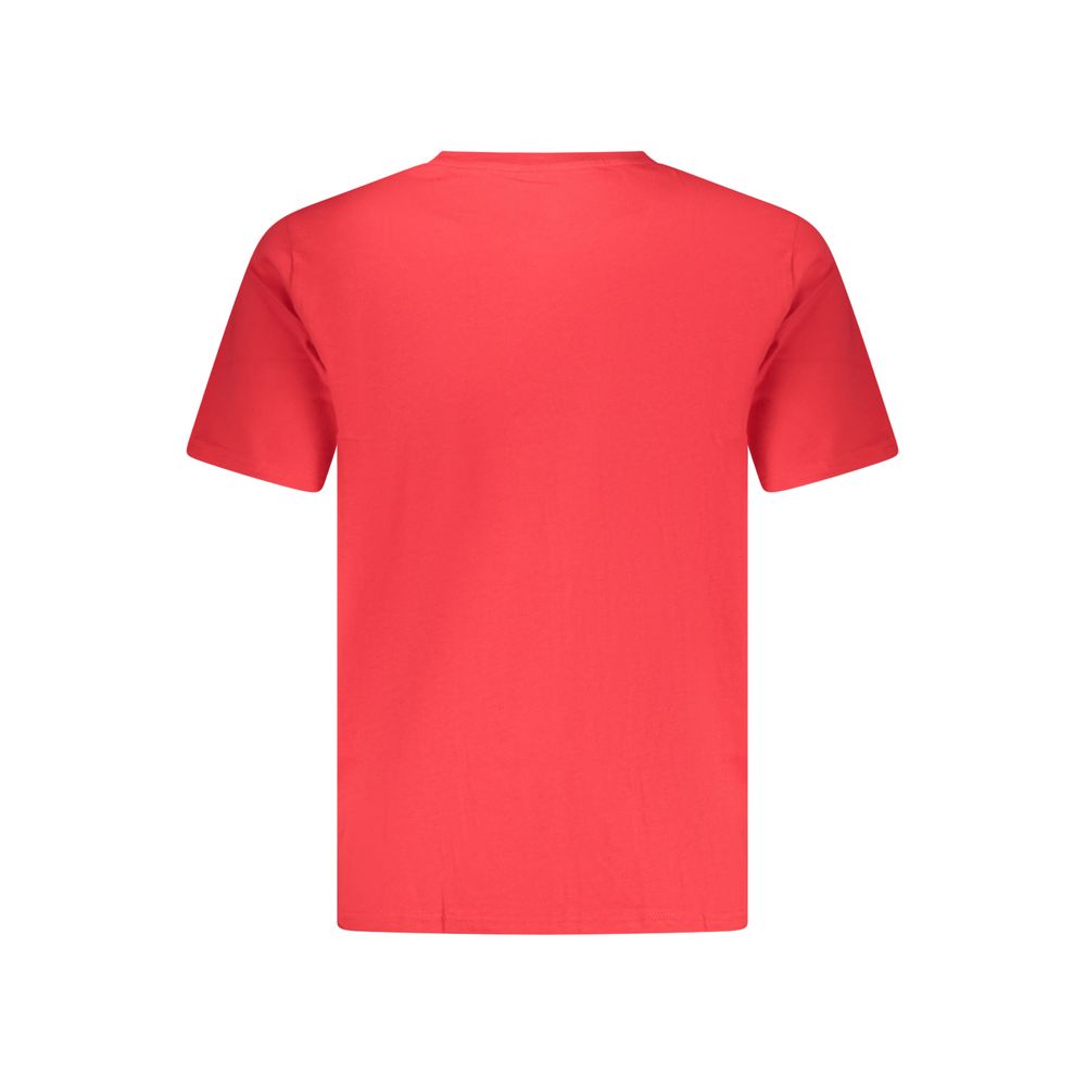 T-Shirt by Converse for men in cotton red & print features an edgy silhouette, meticulously detailed with a sophisticated and for a truly edgy finish.