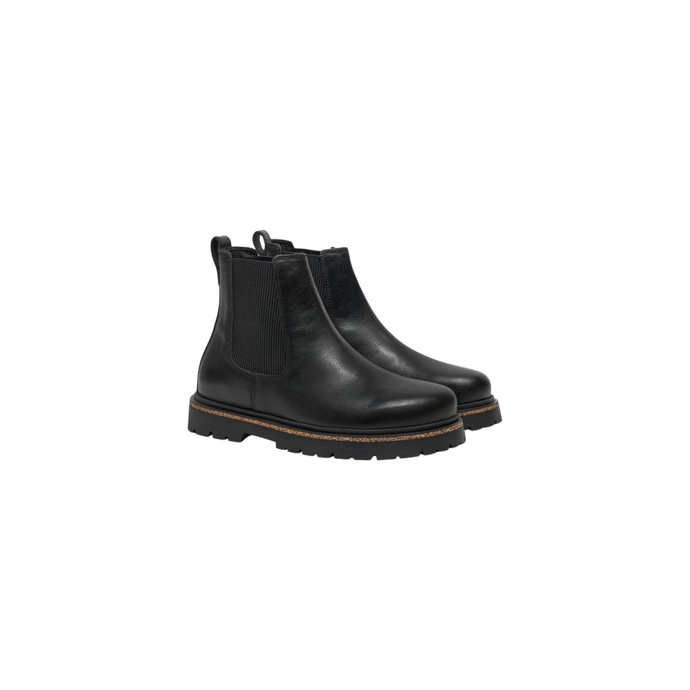 Ankle Winter Boots by Birkenstock for women in leather black features an aerodynamic silhouette from the Women's Leather Ankle Winter Boots collection, showcasing a aerodynamic and refined for an aerodynamic look.