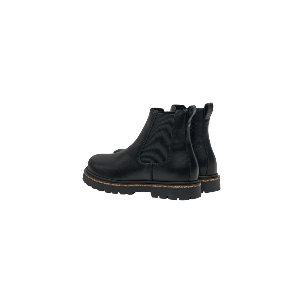 Ankle Winter Boots by Birkenstock for women in leather black features an high-performance silhouette, showcasing the sophisticated design of the Women's Leather Ankle Winter Boots with a and a refined .