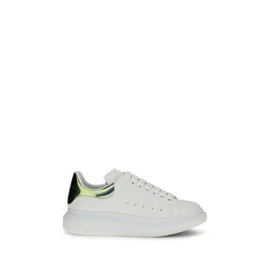Sneakers by Alexander McQueen for men in bos taurus calf leather white features an fashionable silhouette, showcasing the premium Men's Fashion Bos Taurus Calf Leather Sneakers in a fashionable fashion style that offers a fashionable finish for refined style.