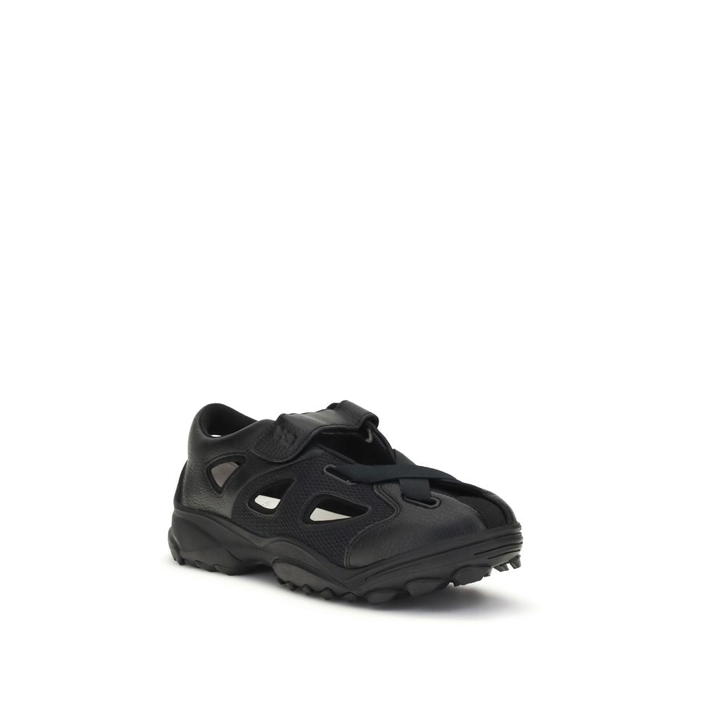 Flat Sandals by Y-3 for men in bos taurus suede calf leather and black presents a captivating silhouette, showcasing the signature style of the Men's Bos Taurus Suede Calf Leather Flat Sandals with a captivating flat and captivating .