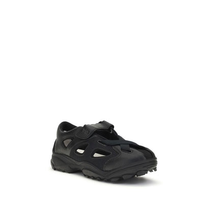 Flat Sandals by Y-3 for men in bos taurus suede calf leather and black presents a captivating silhouette, showcasing the signature style of the Men's Bos Taurus Suede Calf Leather Flat Sandals with a captivating flat and captivating .