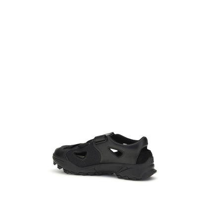 Flat Sandals by Y-3 for men in bos taurus suede calf leather and black presents a captivating silhouette, showcasing the signature style of the Men's Bos Taurus Suede Calf Leather Flat Sandals with a captivating flat and captivating .
