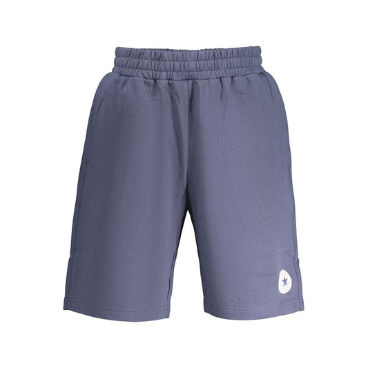 Activewear Shorts by Converse for men in cotton blue features a contemporary silhouette with adjustable-waistband, a contemporary regular-fit, short, and for a contemporary finish.