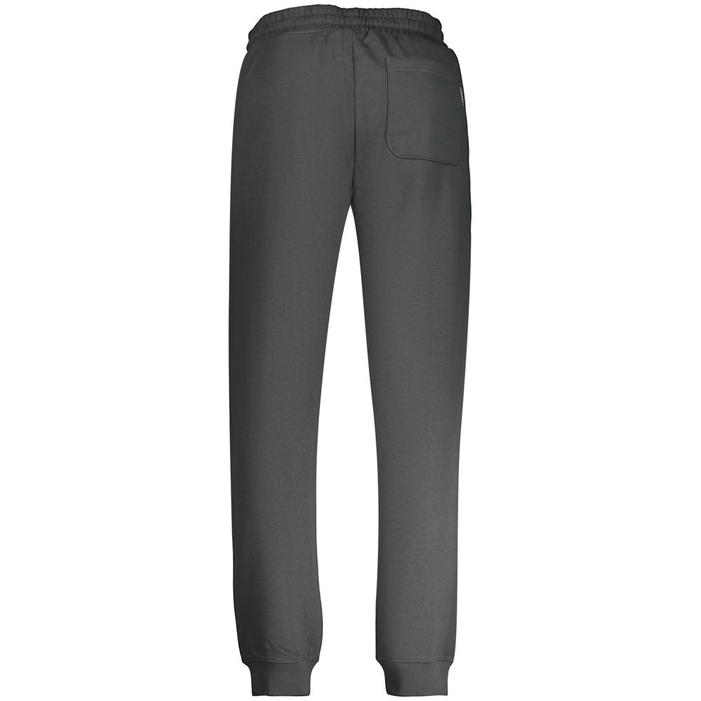 Joggers by Converse for men in cotton black features a polished silhouette with a polished regular-fit, reaching a polished long and finished with a polished .