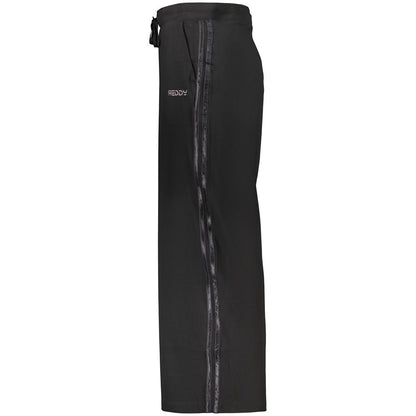 Joggers by Freddy for women in cotton black presents a refined pantology silhouette, artfully defined by a refined pantology athletic & capri, capri, and a sophisticated .