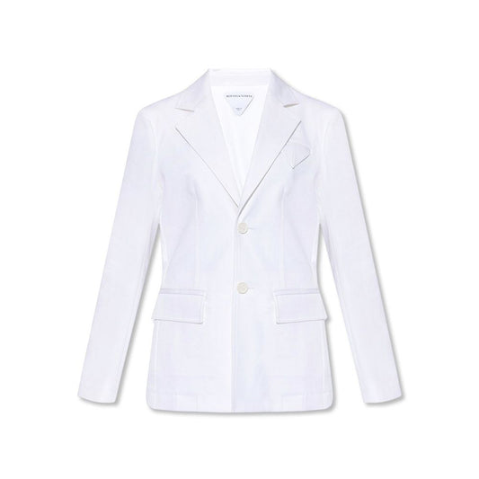 Blazer by Bottega Veneta for women in cotton white showcases a discerning silhouette, elegantly detailed with a sophisticated shirt-collar neckline and premium for a truly discerning finish.