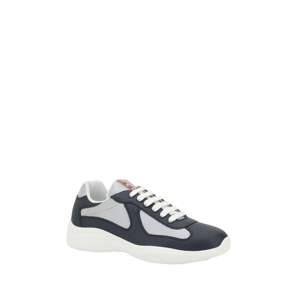 Athletic Sneakers by Prada for men in bos taurus calf leather & polyamide blue features an exquisite silhouette, showcasing the premium athletic style of the Men's Athletic Bos Taurus Calf Leather & Polyamide Sneakers with an exquisite finish.