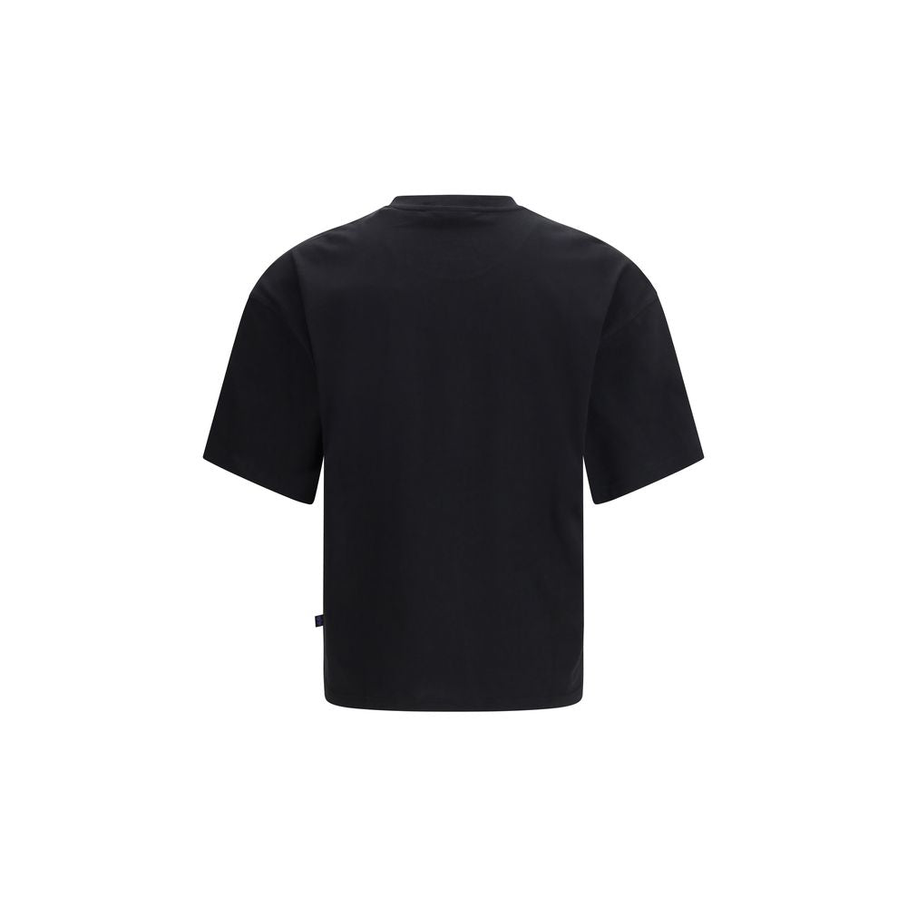 Activewear T-Shirt by ALPHA INDUSTRIES for men in cotton black & print features an ergonomic design with , highlighting a ergonomic length and ergonomic crew neckline for a high-performance look.