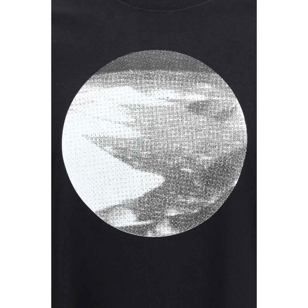 Activewear T-Shirt by ALPHA INDUSTRIES for men in cotton black & print features an athletic silhouette with sleeves and a neckline, enhanced by high-performance .