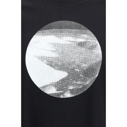Activewear T-Shirt by ALPHA INDUSTRIES for men in cotton black & print features an athletic silhouette with sleeves and a neckline, enhanced by high-performance .