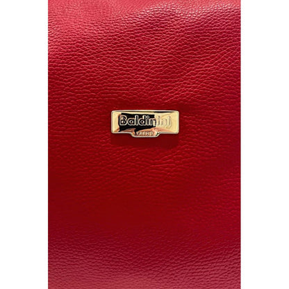 Shoulder Clutch Handbag by Baldinini Trend for women in cowhide gold & multicolor features a architectural silhouette, showcasing a secure zipper, ample built-in-compartments, and versatile shoulder-strap for a architectural finish.