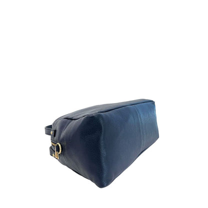 Shoulder Clutch Handbag by Baldinini Trend for women in cowhide blue & gold showcases a sculptural silhouette, featuring a secure zipper, ample built-in-compartments, and versatile shoulder-strap for a sculptural aesthetic.