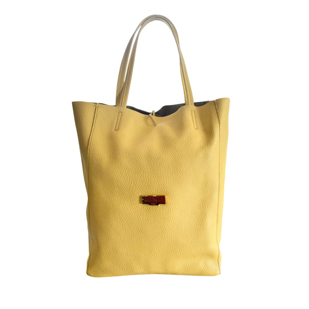 Shoulder Clutch Handbag by Baldinini Trend for women in cowhide bicolour & gold features a statuesque silhouette, showcasing a secure zipper and organized built-in-compartments with versatile shoulder-strap for statuesque evening wear.