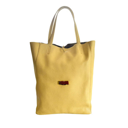 Shoulder Clutch Handbag by Baldinini Trend for women in cowhide bicolour & gold features a statuesque silhouette, showcasing a secure zipper and organized built-in-compartments with versatile shoulder-strap for statuesque evening wear.