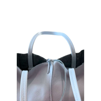 Shoulder Clutch Handbag by Baldinini Trend for women in cowhide blue & gold features a sculptural silhouette with a secure zipper, ample built-in-compartments, and versatile shoulder-strap for a sculptural finish.
