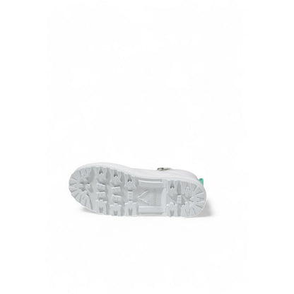 Sneakers by Superga for women in fabric white features an sumptuous design from the Women's Lightweight Casual Fabric Sneakers collection, highlighting a sumptuous casual style for a premium, high-fashion look.