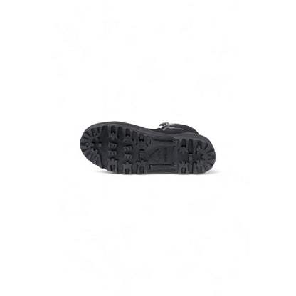 Sneakers by Superga for women in fabric black features an sumptuous silhouette, showcasing the premium Women's Lightweight Athletic Casual Fabric Sneakers in a sumptuous athletic casual style that offers a sumptuous finish for refined style.