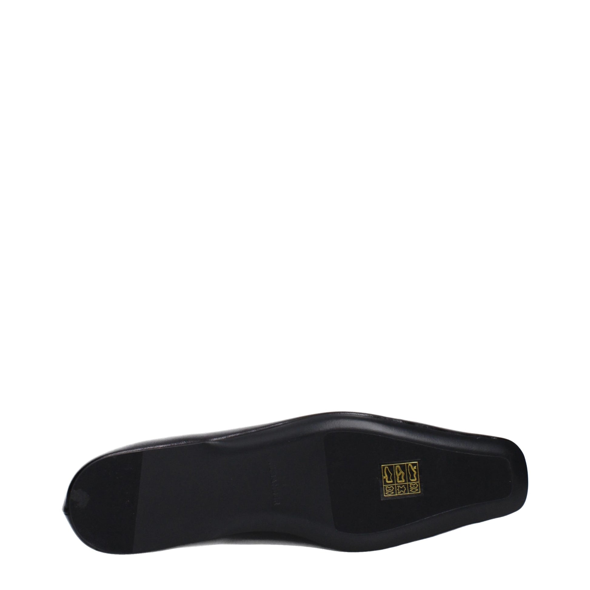 Ballet Flat Shoes by Jil Sander for women in leather black presents a impeccable silhouette as Women's Leather Ballet Flat Shoes, artfully designed with a and a impeccable for a refined, upscale finish.