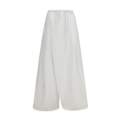 Casual Pants by Marni for women in cotton white features an sophisticated and regular-fit & wide with a precise long, creating a sophisticated and sophisticated silhouette.