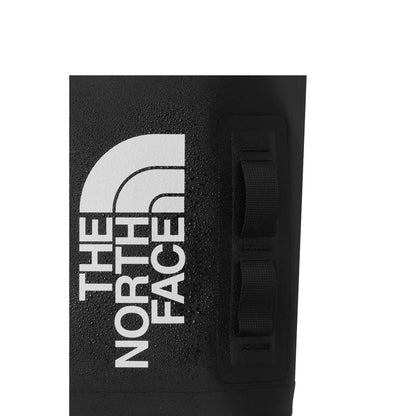 This Handbag by The North Face for unisex in polyester and black & white presents a sculptural silhouette featuring a secure , ample , and versatile for a sculptural finish.