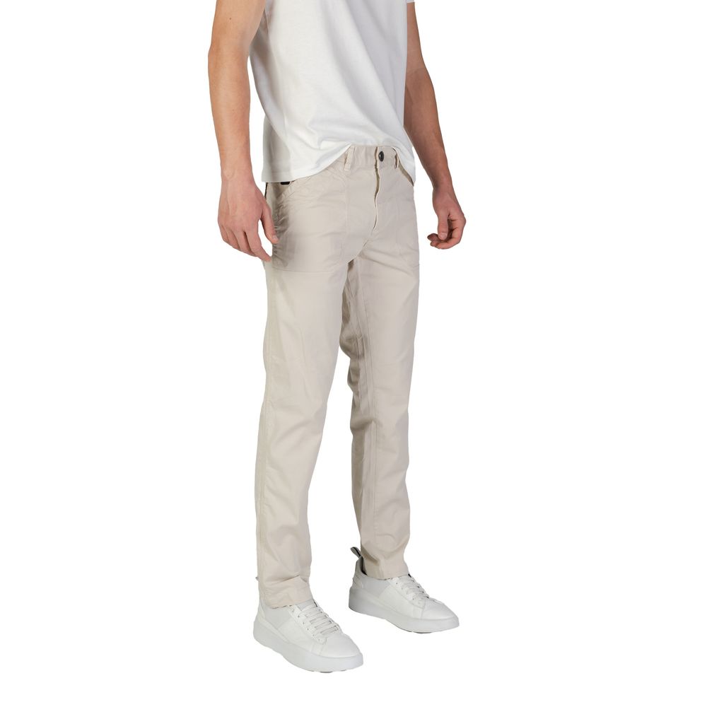 Trousers by Refrigiwear for men in stretch cotton beige presents a perennial silhouette, meticulously tailored with a regular-fit cut, long finish, and an elegant .
