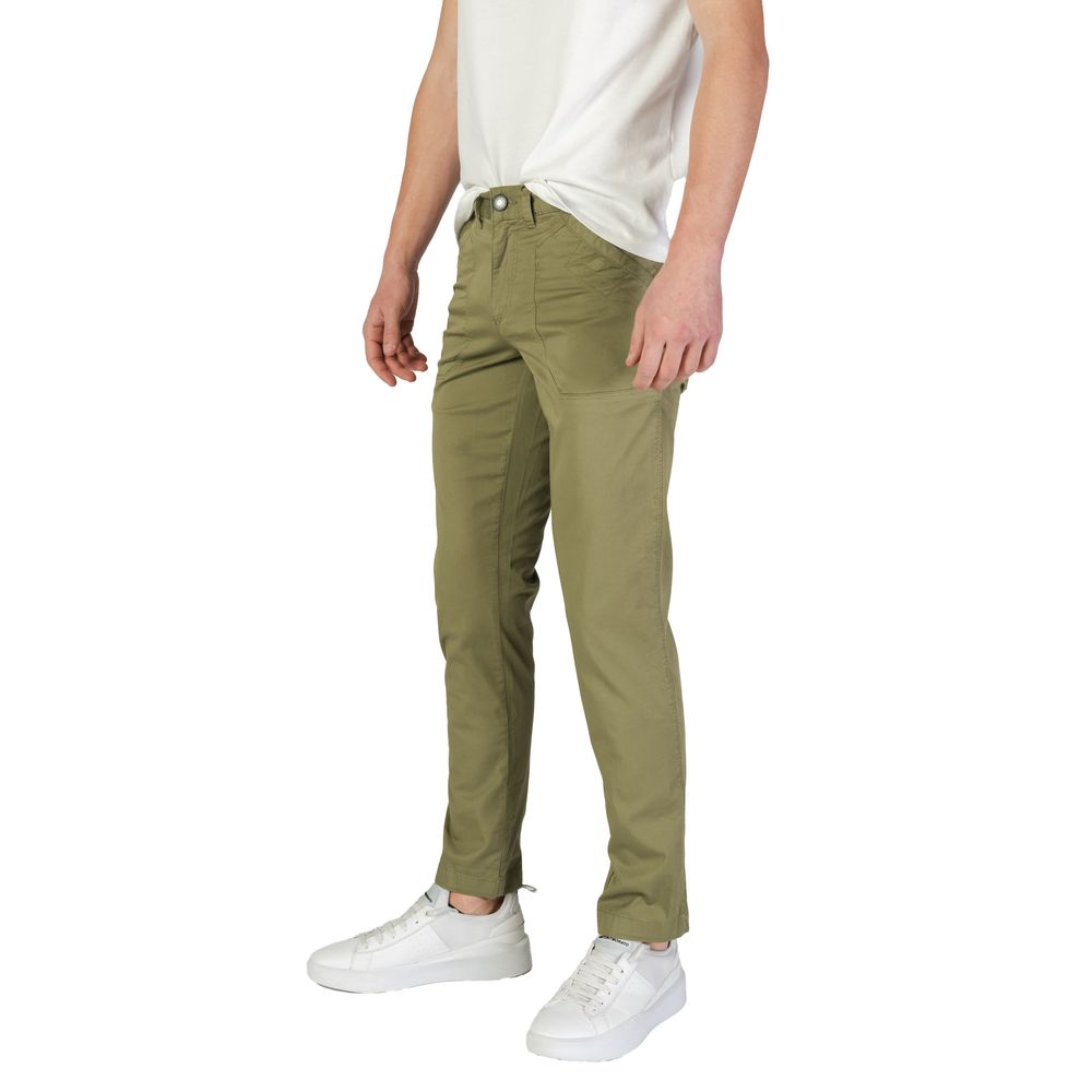 Trousers by Refrigiwear for men in stretch cotton green features a tailored silhouette with a tailored regular-fit, defined by its long and a sophisticated .