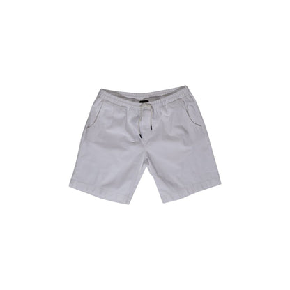 Bermuda Shorts by Refrigiwear for men in stretch cotton white showcases a on trend silhouette, featuring a tailored with a classic short and sophisticated for a on trend finish.