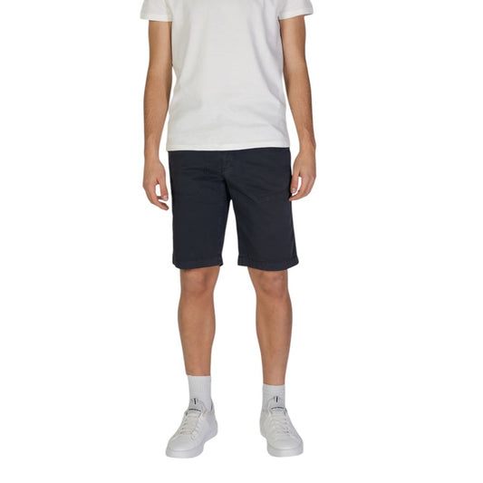 Bermuda Shorts by Refrigiwear for men in stretch cotton blue presents a contemporary silhouette, showcasing a contemporary with a refined short and elegant .