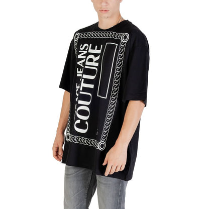 T-Shirt by Versace Jeans for men in cotton black features an on trend silhouette, perfectly showcasing a on trend and for an elevated aesthetic.