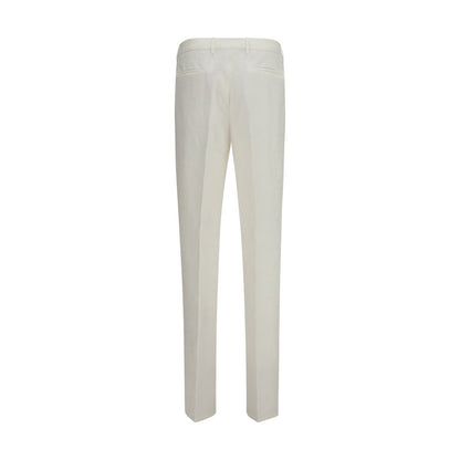 Casual Pants by Brunello Cucinelli for men in linen white presents a tailored silhouette, showcasing a tailored straight-leg & regular-fit and long cut with a refined for a truly tailored aesthetic.