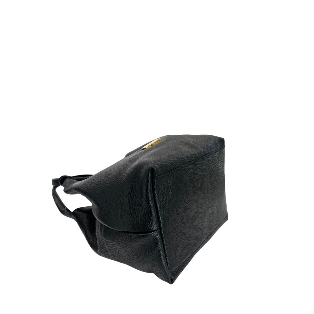 Shoulder Clutch Handbag by Baldinini Trend for women in metal black & gold features a statuesque silhouette, showcasing a secure and organized with versatile shoulder-strap & handle for statuesque evening wear.