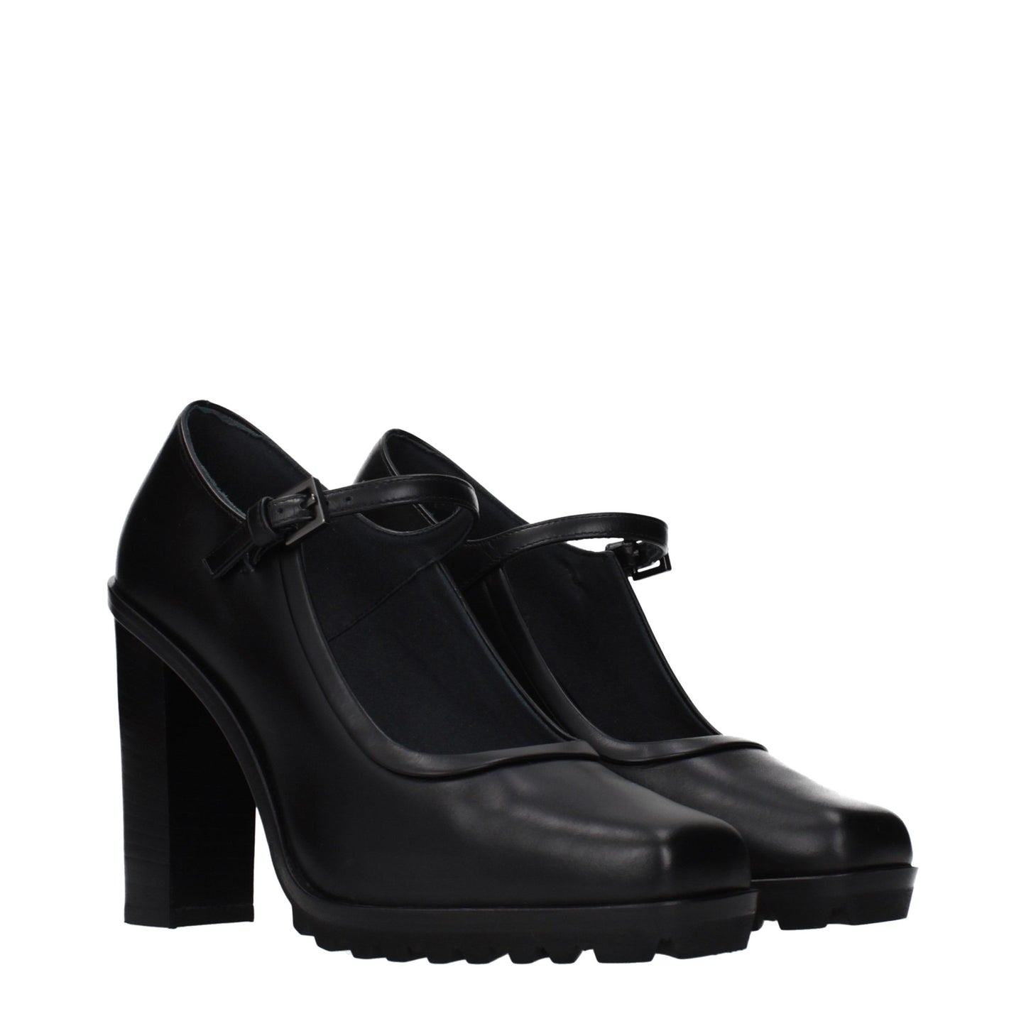 High-Heel Pumps Heels by Max Mara for women in leather and black showcases a effortlessly elegant silhouette as Women's Leather High-Heel Pumps Heels, featuring a effortlessly elegant high-heel and a effortlessly elegant for an elegant look.
