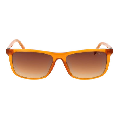 Sunglasses by Guess for men in plastic orange features an lustrous rectangle full-rim frame design with orange coloured frame detailing and gradient category-3-dark-tint lens for a lustrous aesthetic.