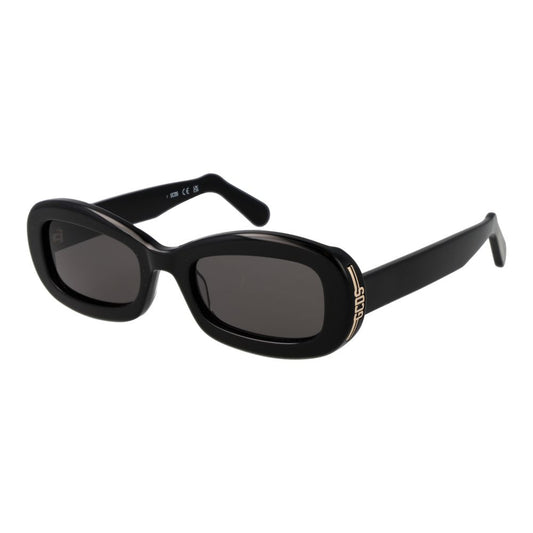 Sunglasses by GCDS for unisex in black features a sumptuous silhouette, showcasing a sumptuous rectangle full-rim frame design in black coloured frame with high-performance non-polarized category-3-dark-tint lens.