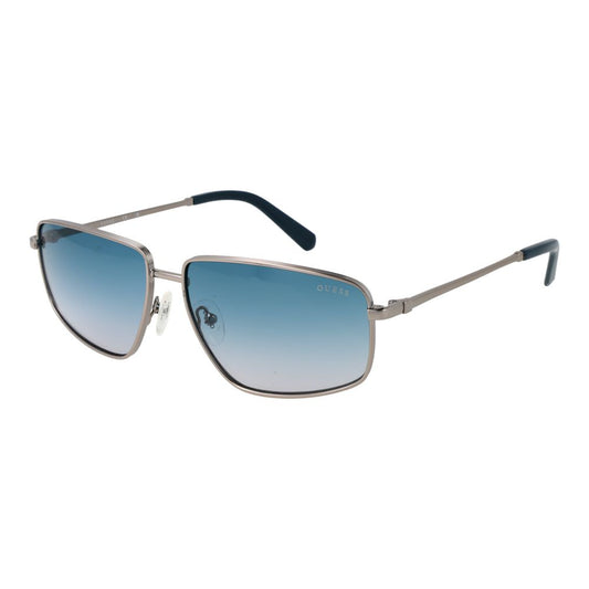Sunglasses by Guess for men in metal silver features a sumptuous silhouette, showcasing a sumptuous full-rim frame design in silver coloured frame with high-performance gradient category-2-medium-tint lens.